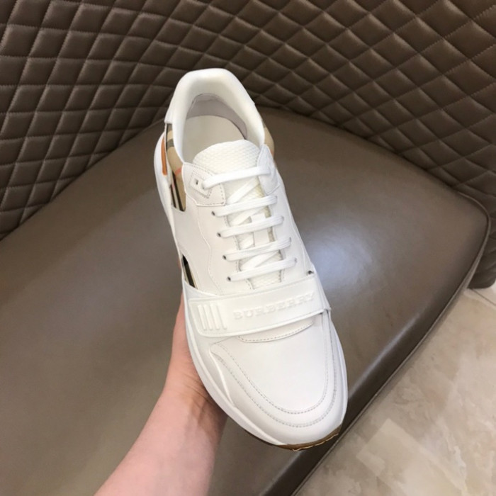 burber*y sneakers b000009