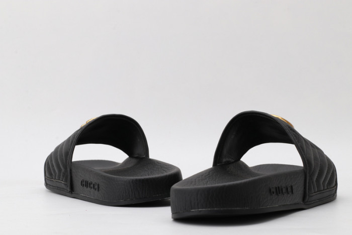 G*u*i* sandal17