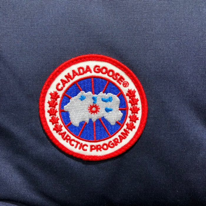 c*nada goose 7