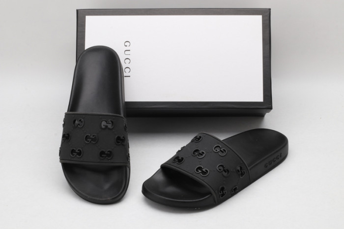 G*u*i* sandal24