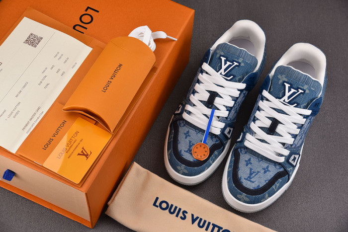 lv snekaers l000007