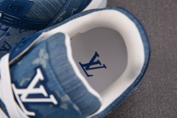 lv snekaers l000007