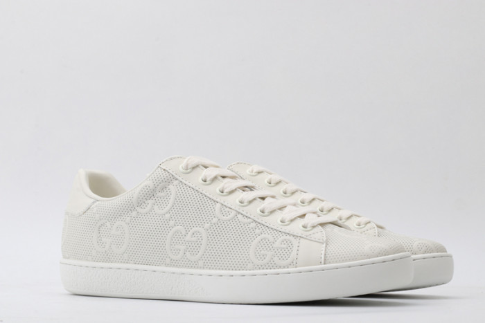 G*u*i* trainer sneaker70