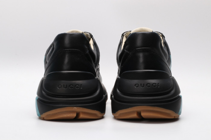 G*u*i* trainer sneaker17