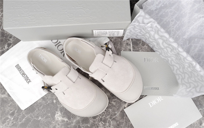 dio*r sandal 33