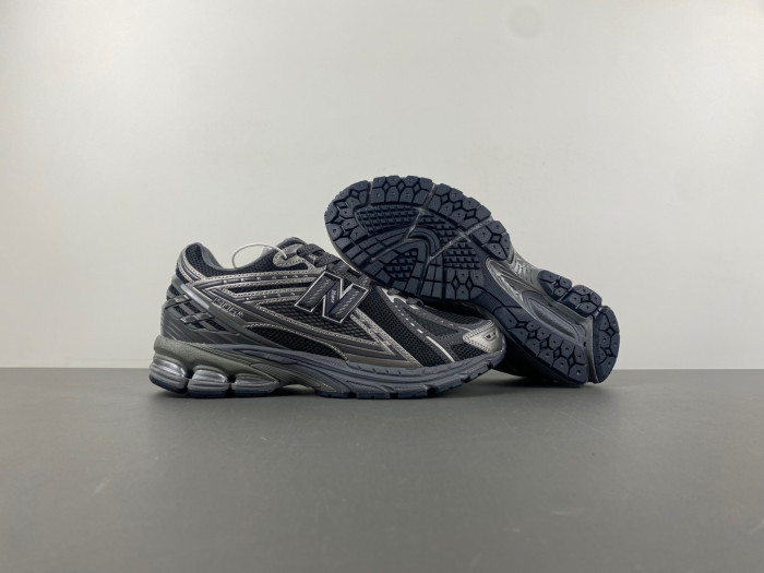 NEW BALANCE 1906R NB000040