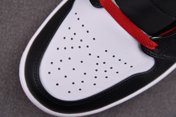 air jordan 1 mid gym red black toe dq8426-106