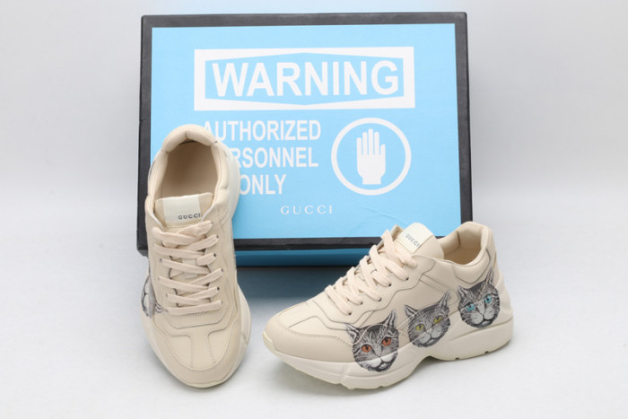 G*u*i* trainer sneaker20