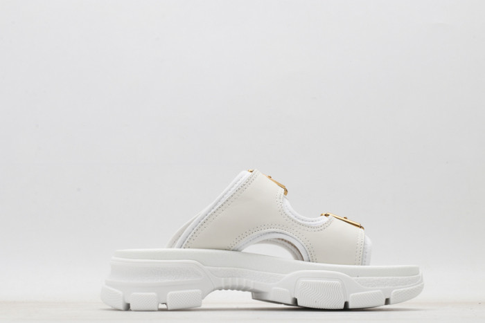 G*u*i* sandal37