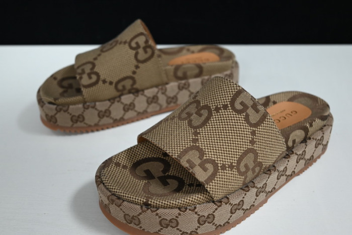 G*u*i* sandal98