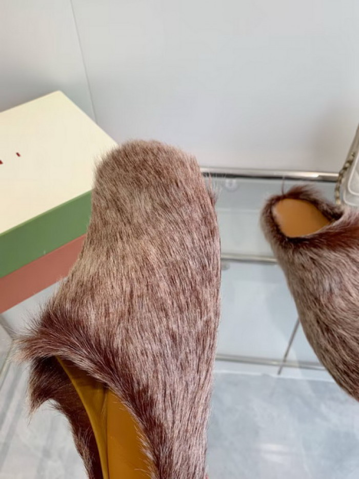 Marni Fussbett Sabot 13