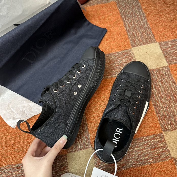 B23 OBLIQUE HIGH top SNEAKERS T00480H081