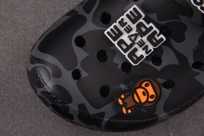bape x Cr*0*s sandal bs1000002