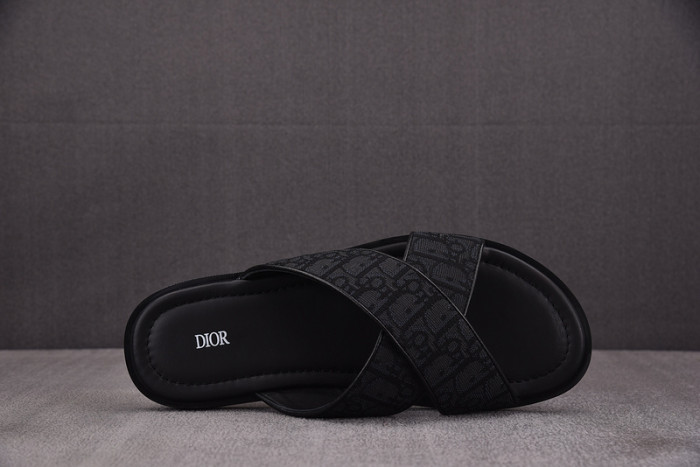 Dio*r sandal 50