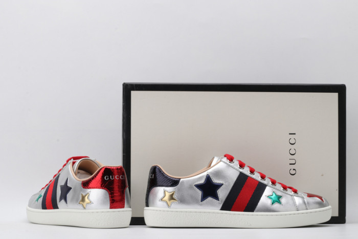 G*u*i* trainer sneaker42