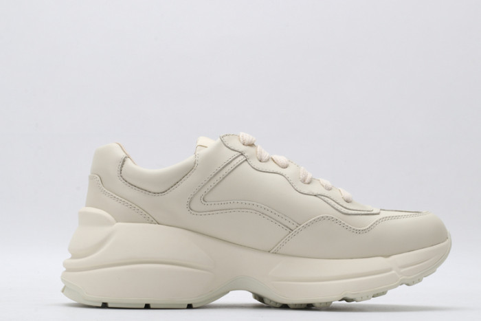 G*u*i* trainer sneaker9