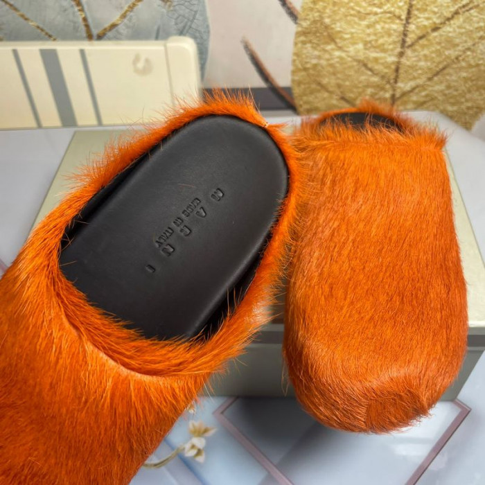 Marni Fussbett Sabot 8