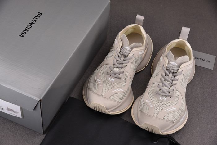 SNEAKER STAPLER 7000013