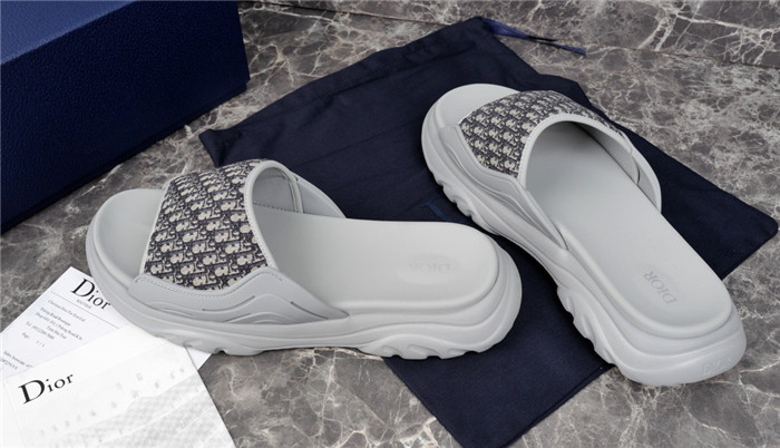 dio*r sandal 38