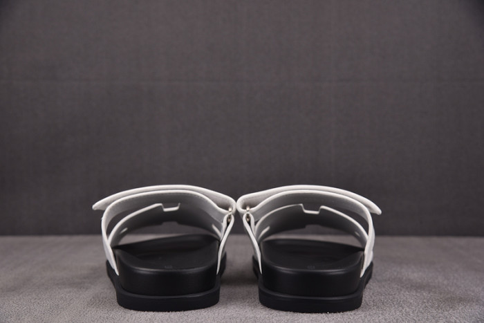 Herme* Sandal105