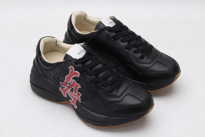 G*u*i* trainer sneaker39