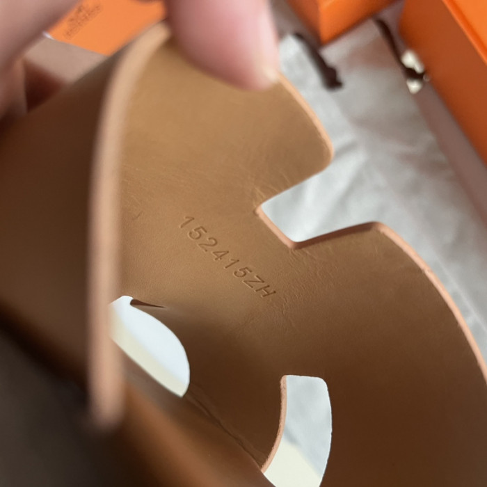 Herme* Sandal63