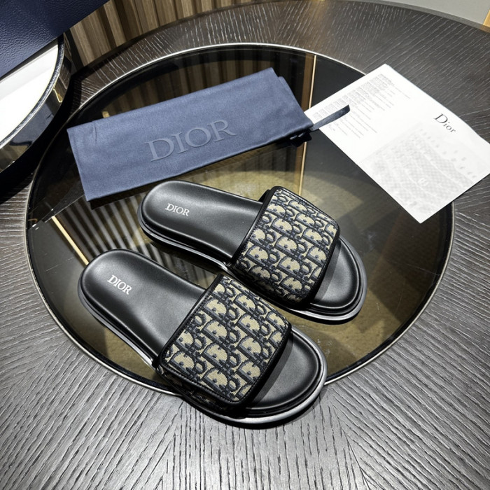 Dio*r sandal 53