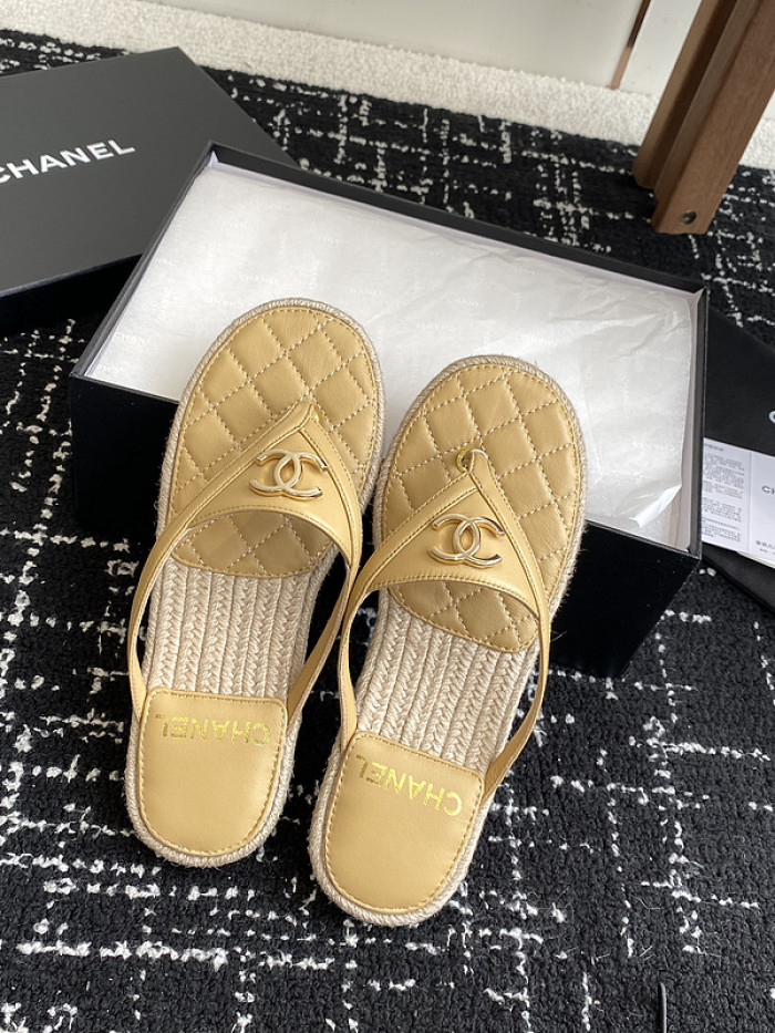 CHANE* SANDAL 26