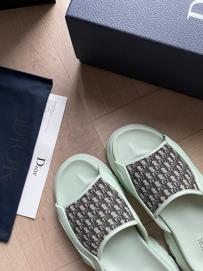 Dio*r sandal 45