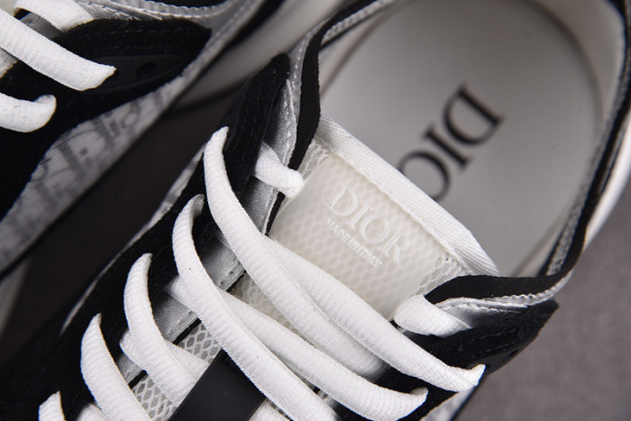 D1OR SNEAKERS B25 T0000-228