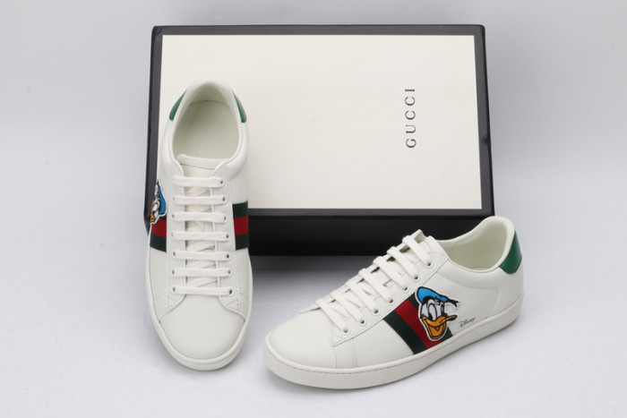 G*u*i* trainer sneaker67
