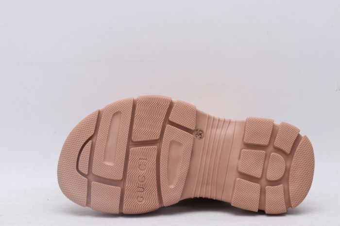 G*u*i* sandal38