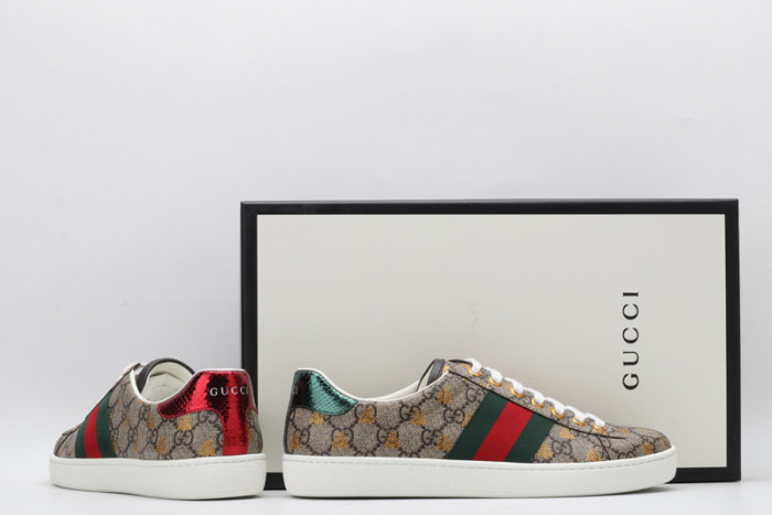 G*u*i* trainer sneaker46